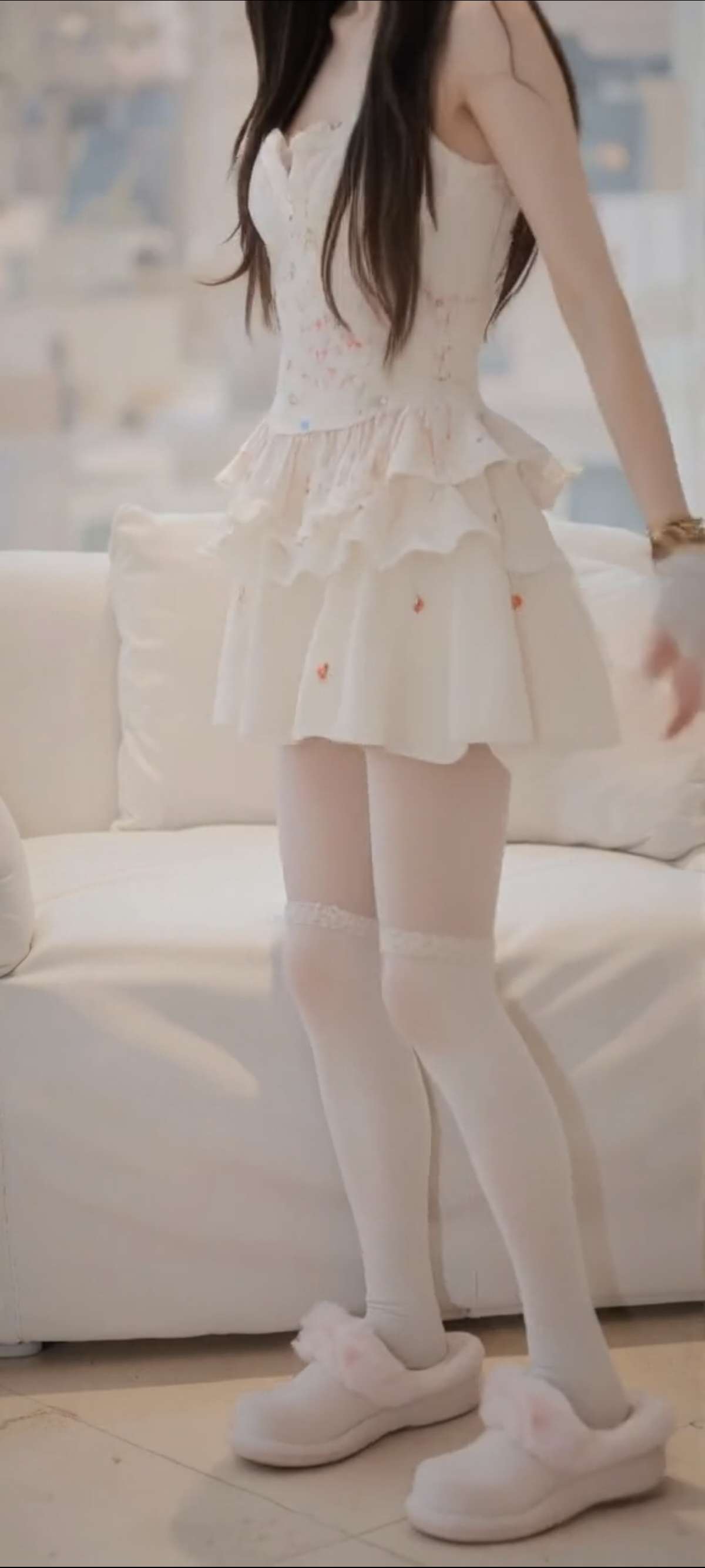 安卓Artspire😍AI生成性感美女AI换装性感衣服第9张插图 安卓Artspire😍AI生成性感美女AI换装性感衣服第9张插图